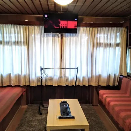 Dom wakacyjny Two Rustic House - Self Check-in Bukareszt