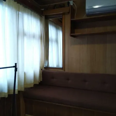 Two Rustic House - Self Check-in Hébergement de vacances Bucarest